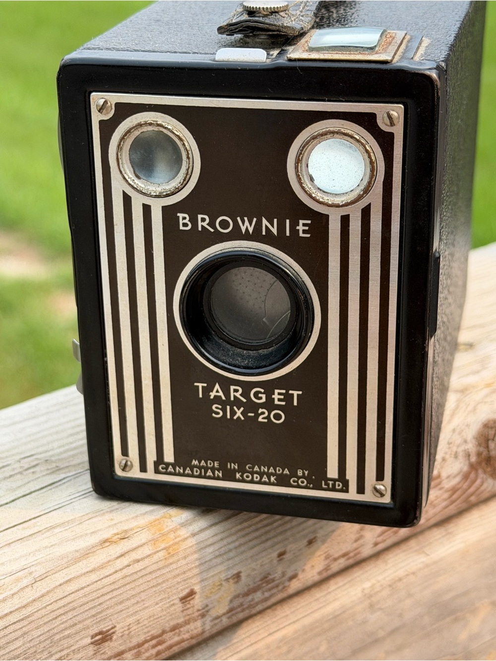 Vintage Kodak Brownie Target Six-20 Box Camera